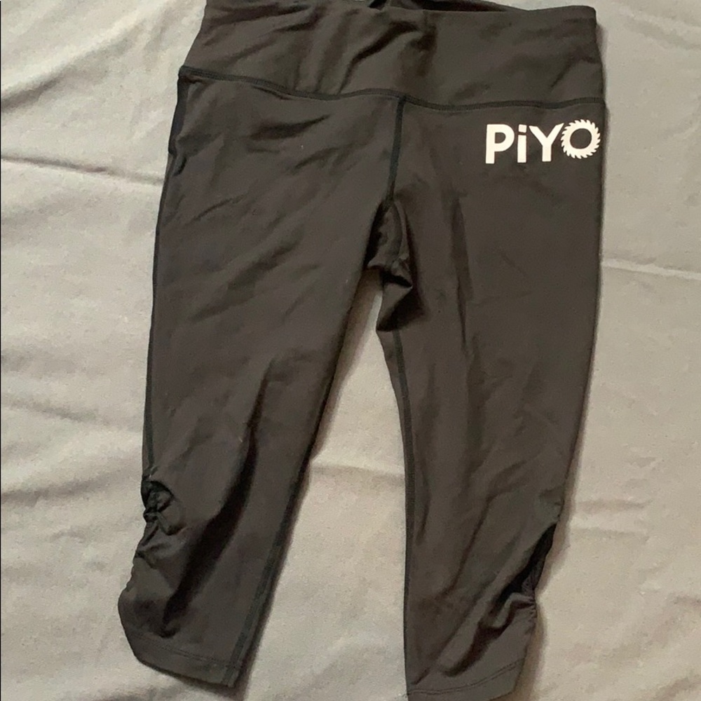 Beachbody workout capris